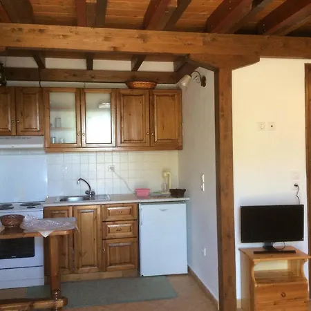 בית כפרי Stone Sívros