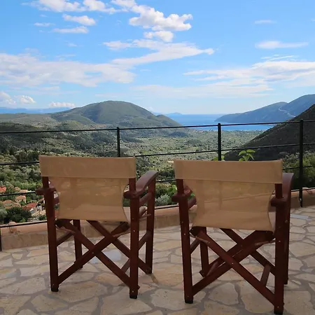 בית כפרי Stone Sívros