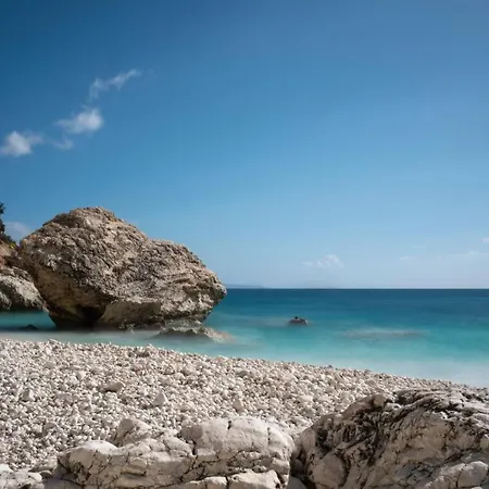 Stone * Sívros